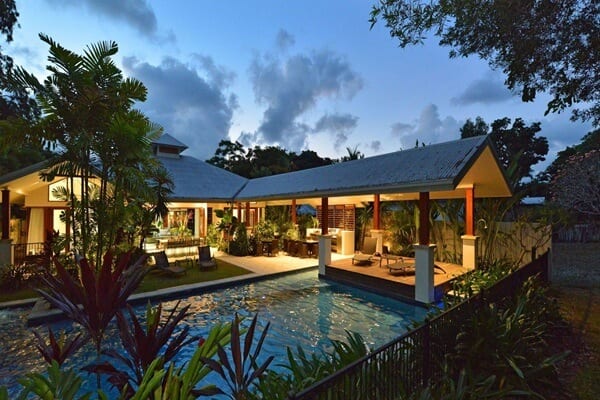 Stylish Stay at Newell Beach