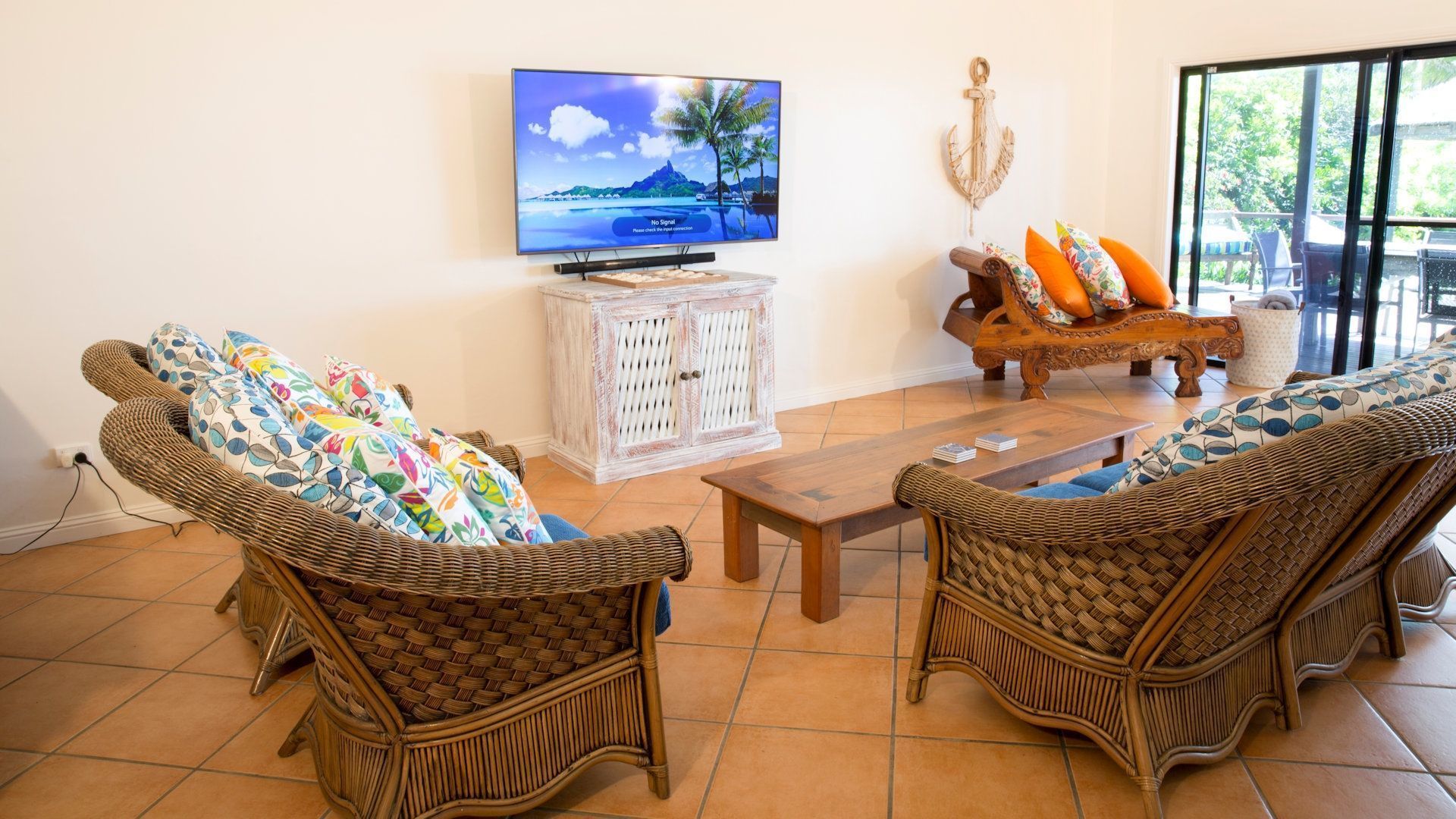 Absolute Beachfront Bliss 006