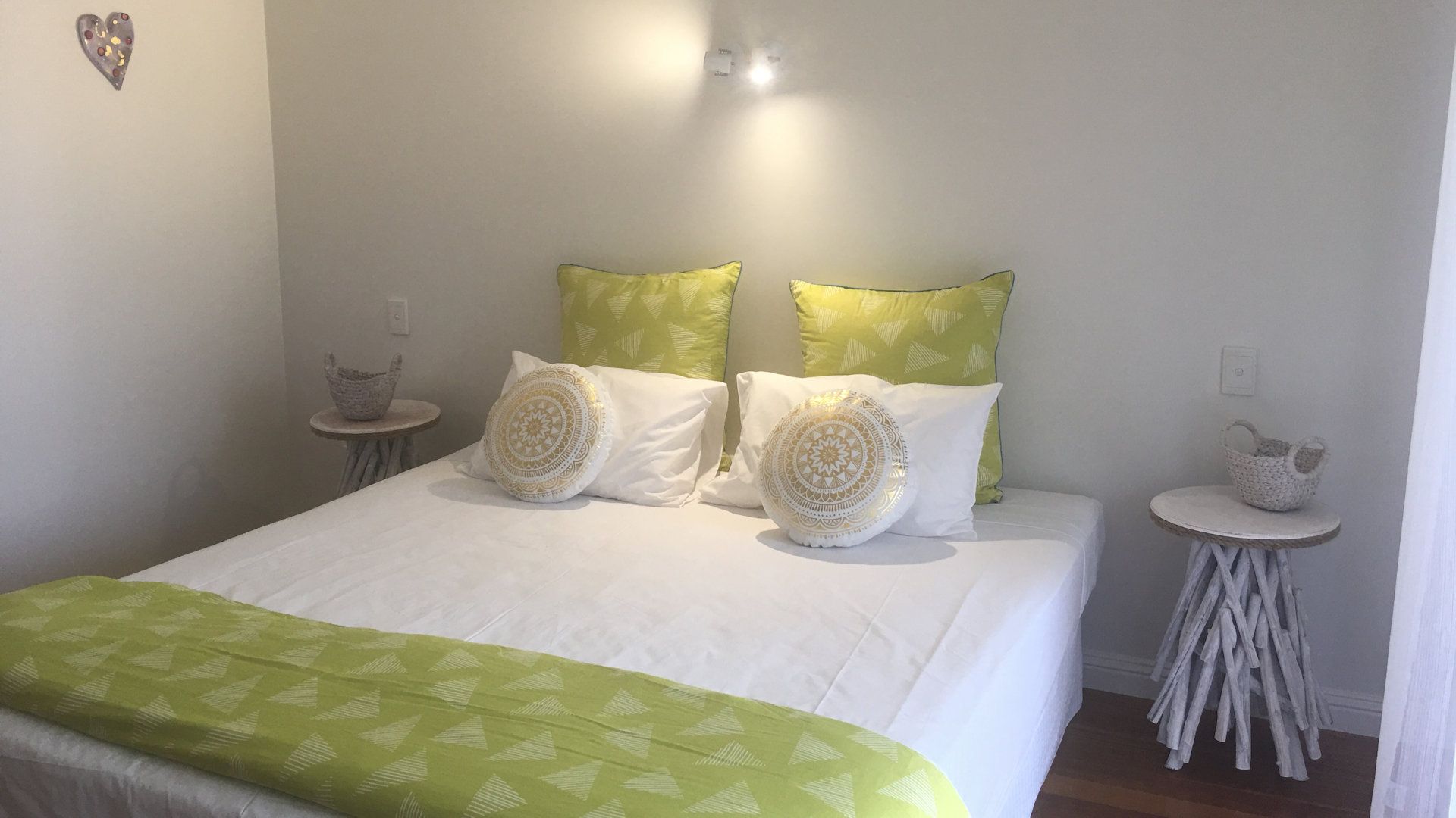 Absolute Beachfront Bliss 009