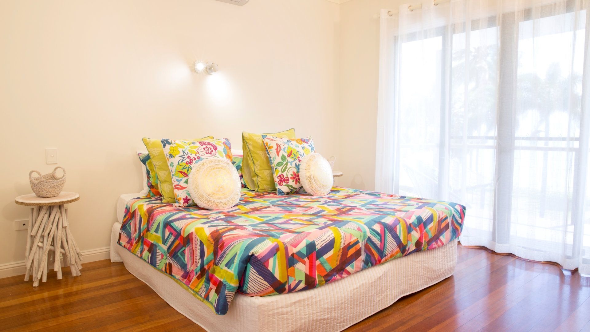 Absolute Beachfront Bliss 023