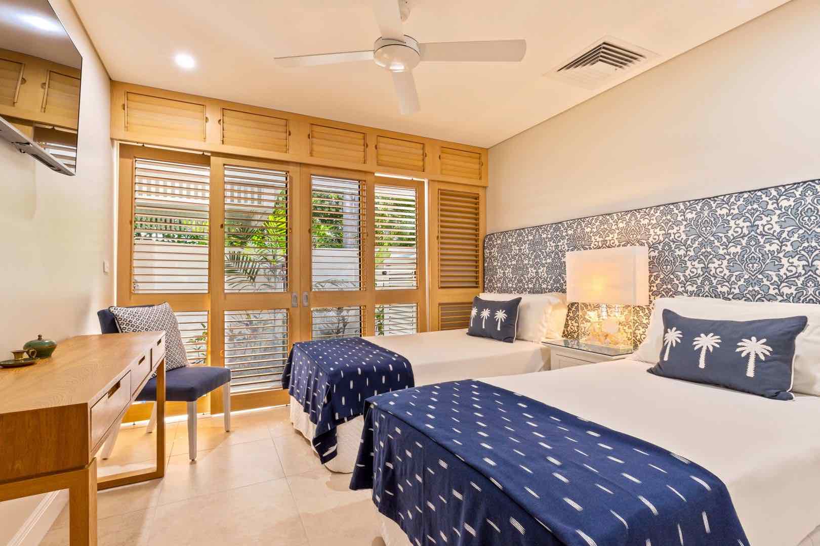 013 Executive Retreats Private Executive Villa Port Douglas Twin Bedroom