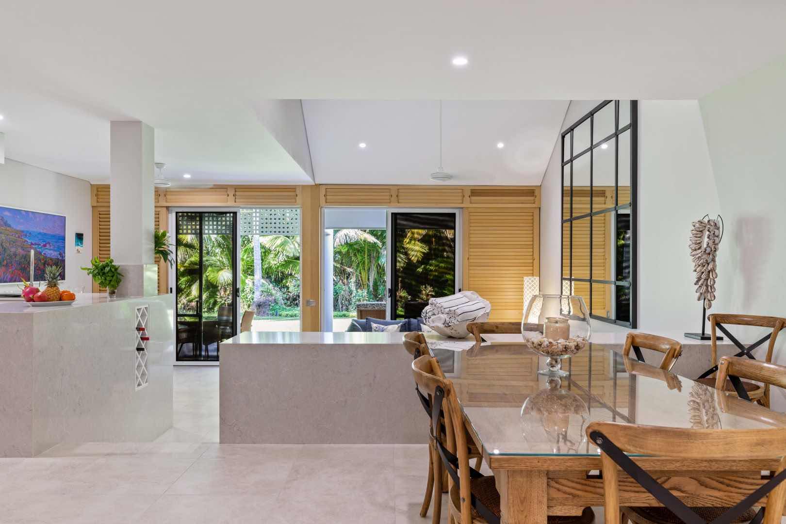 023 Executive Retreats Private Executive Villa Port Douglas Dining Living