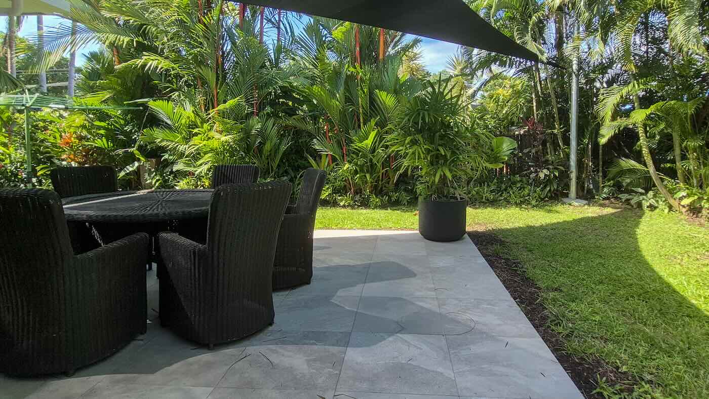 008 Executive Retreats Port Douglas Sandwater Garden Lawn