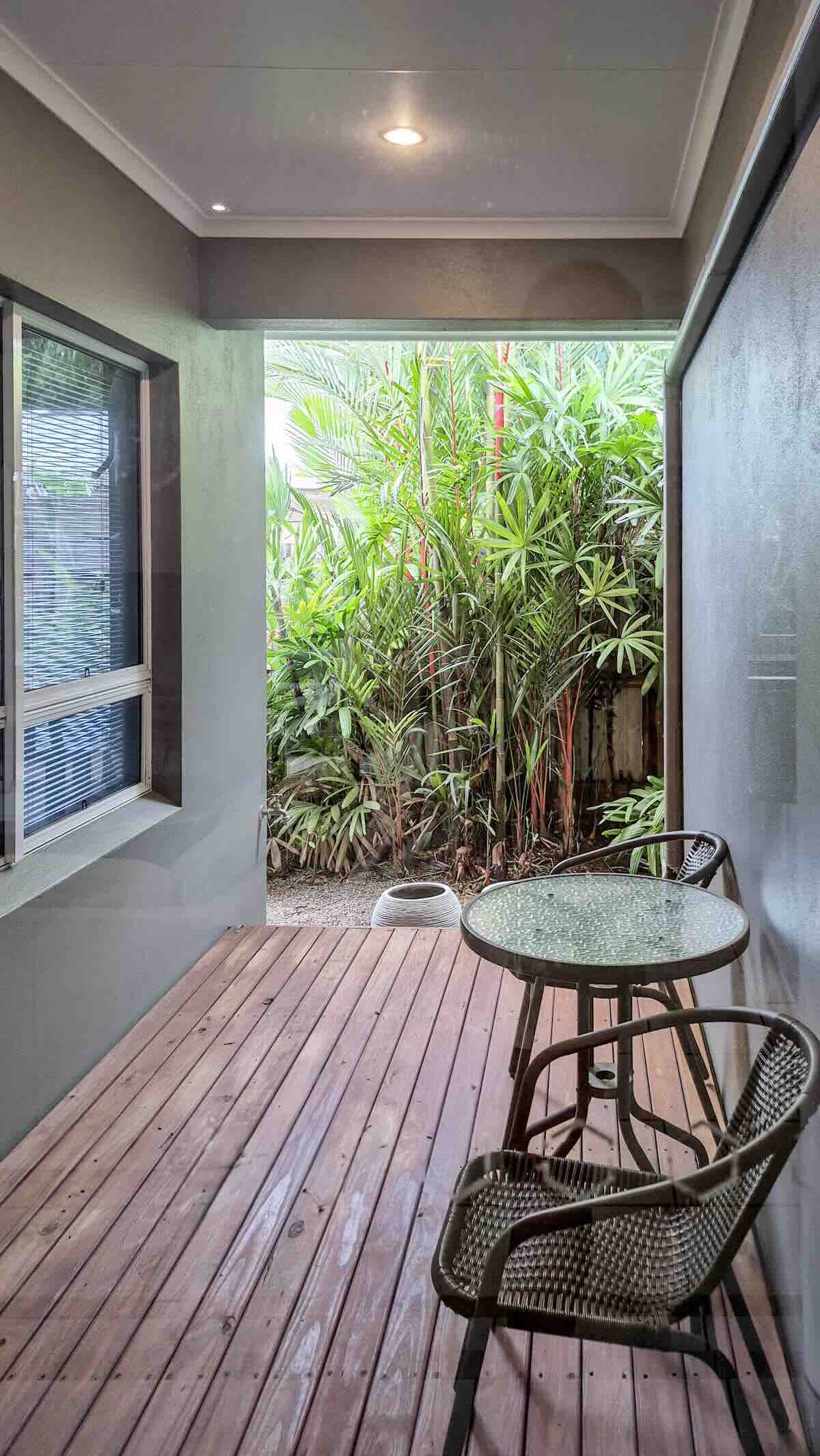 Executive Retreats Port Douglas Saltwater Deck
