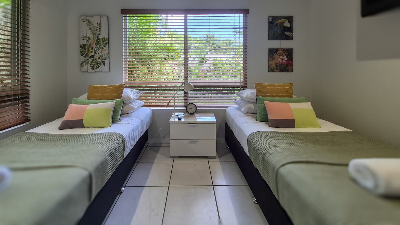 Executive Retreats Port Douglas Sandwater Twin Bedroom