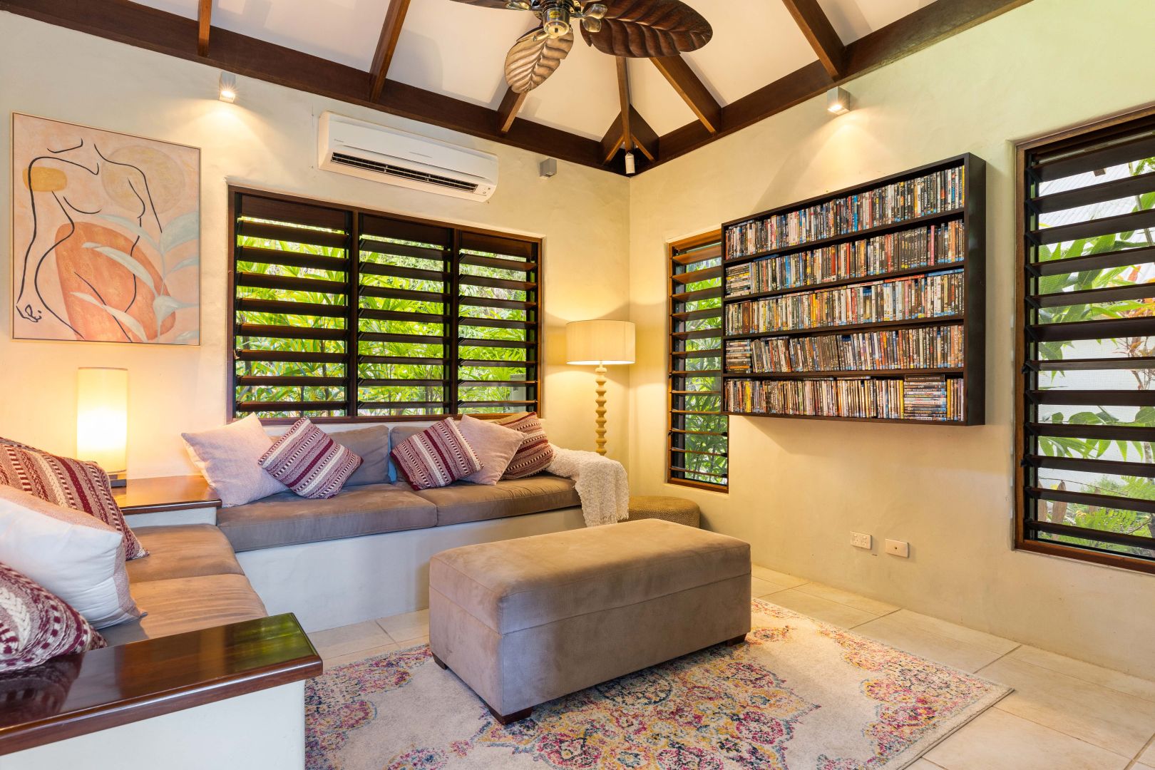 009 Executiveretreats Shambhala Media Room