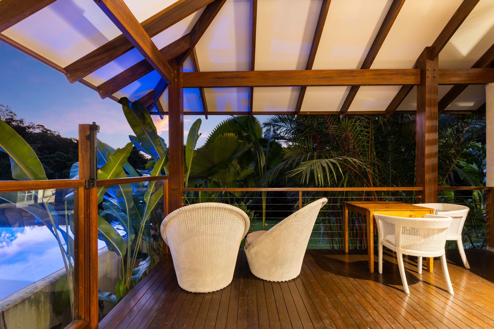 013 Executiveretreats Shambhala Deck Sunset