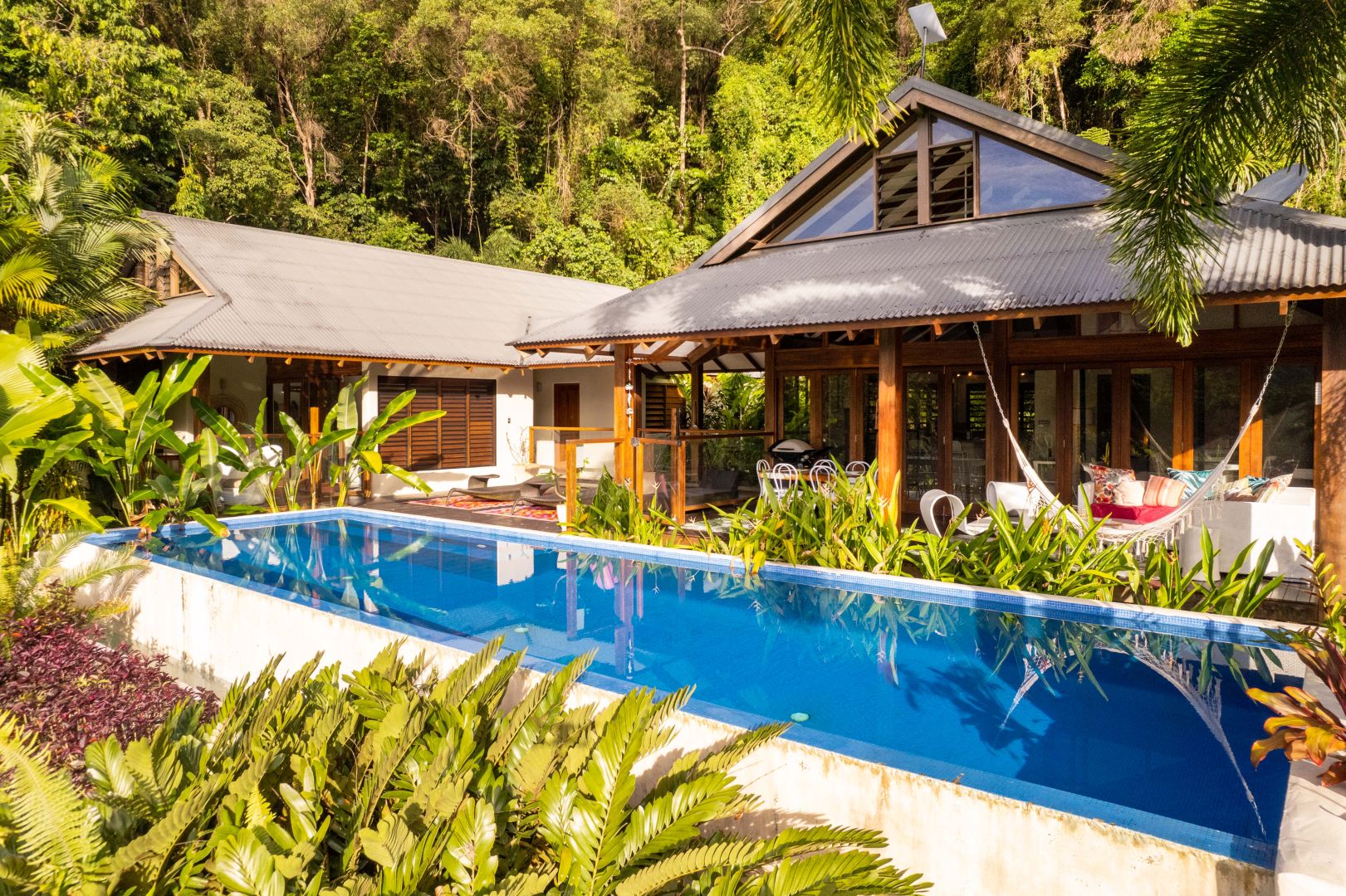 014 Executiveretreats Shambhala Pool House