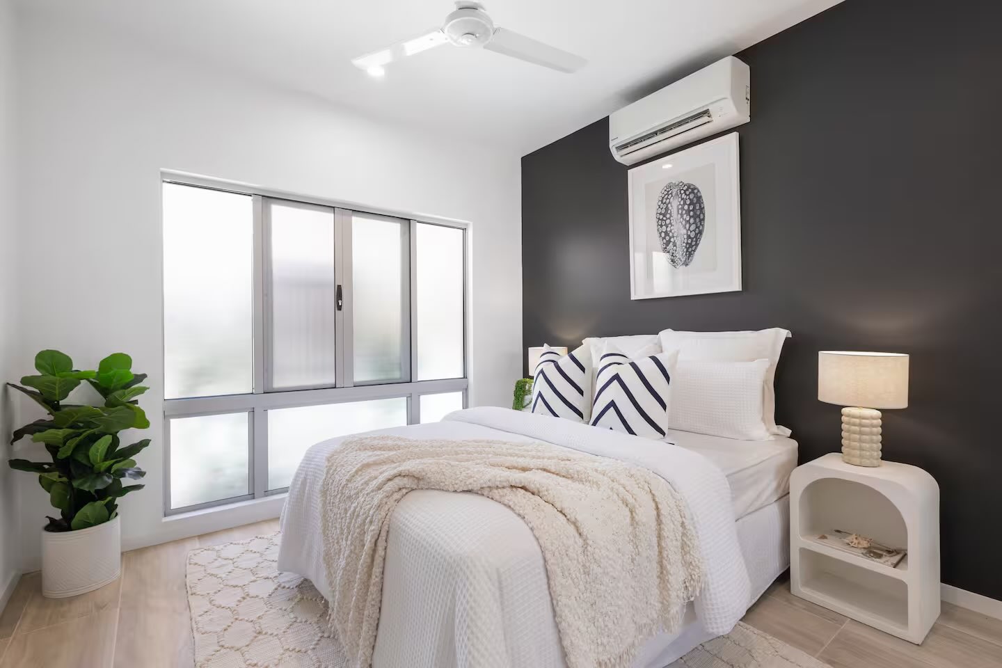Executive Retreats Villa 1 St Crispins Bedroom.