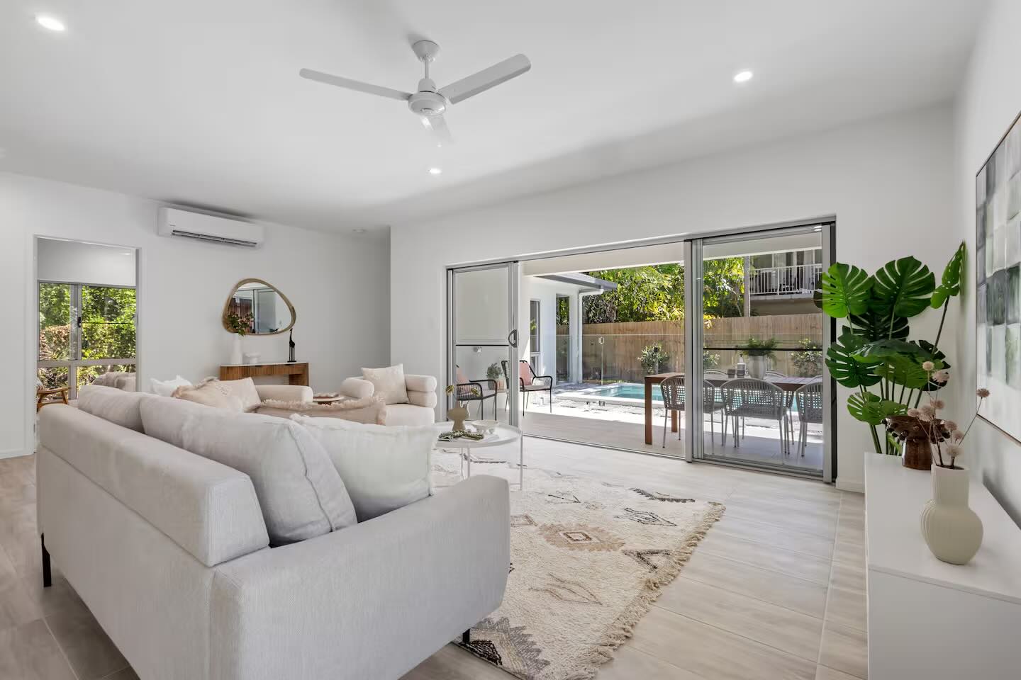 Executive Retreats Villa 3 St Crispins Living.