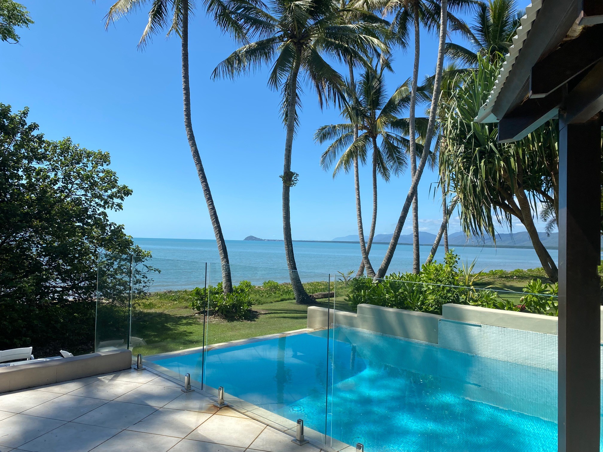 The Beach Villa on Newell Beach