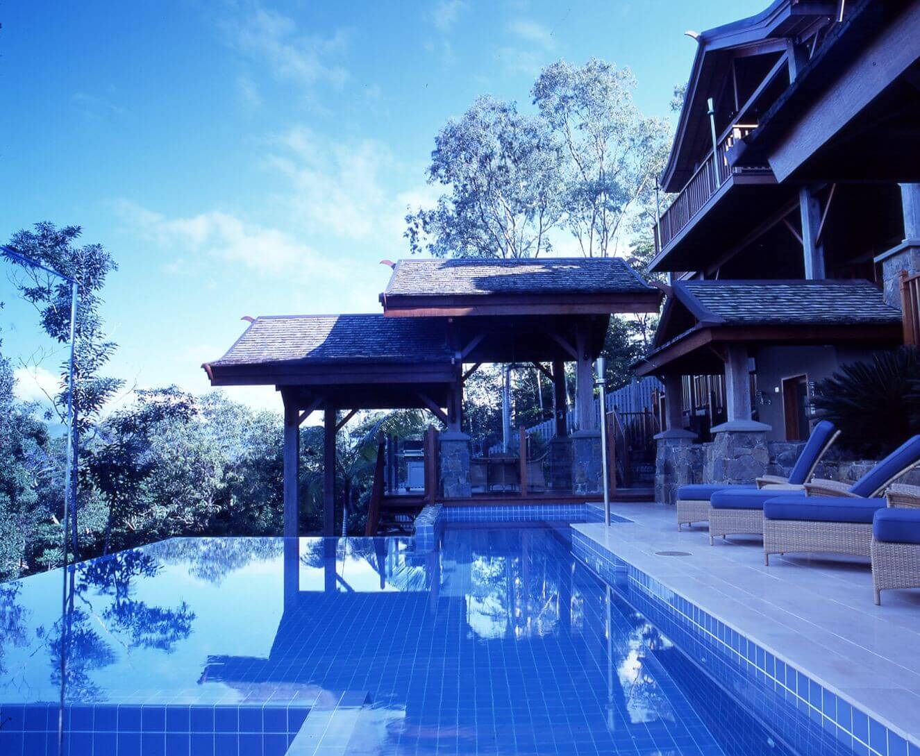 Villa Empat Puluh Dua